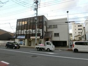 STKビルの外観