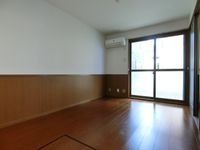 イメージ102号室の写真(反転あり)