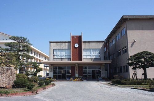 加茂小学校