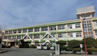 写真:大山中学校