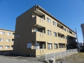 ラフォーレ1号館の外観