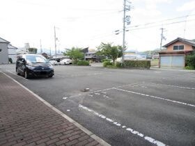 アゼリアコートC棟の外観
