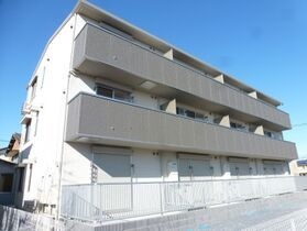 ロイヤルレジデンス金吹の外観