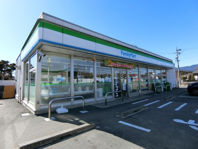 ファミリーマート 中津川苗木店