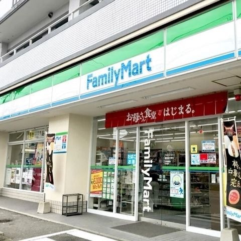 ファミリーマート福岡星の原店