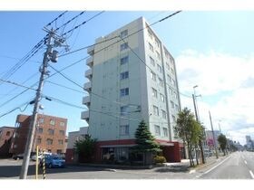 E-ONEの外観