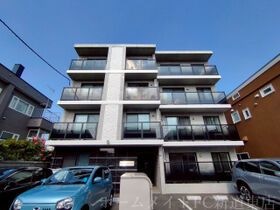RESIDENCE SHINMEI 新道東の外観