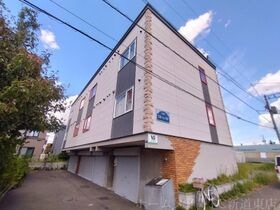 クオーレ栄町の外観