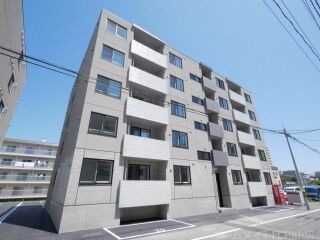 写真:FELIZ SARA(フェリース サーラ)の外観