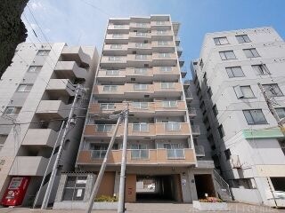 写真:レフィーナ円山の外観