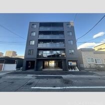 アルファスクエア円山北2条の外観