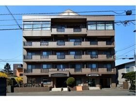 エンブレム竹原の外観