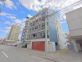 ヴェネーノ円山の外観