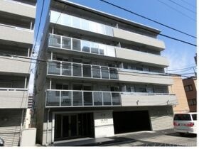 GLASS山鼻EASTの外観