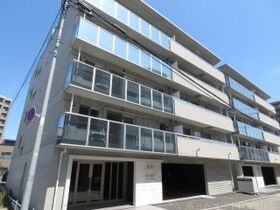 ヴォーネン山鼻WESTの外観