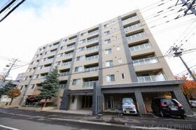 エナコート南円山の外観