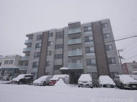 ウエリスアーバン南8条の外観