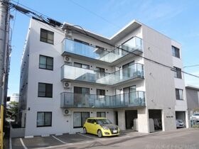 NOVEL南8条の外観