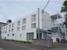 ホワイトパーク山の手の外観