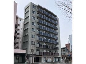 COM’S RESIDENCE 鳥居前の外観