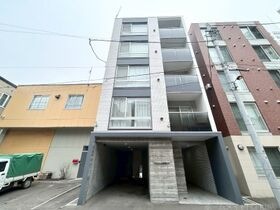 ブランシャール琴似駅前の外観