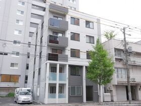 ブランシャール大通EASTの外観