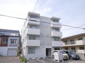 ルチアーノ山鼻の外観