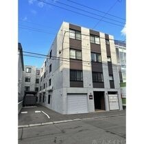 グローリア南10条の外観