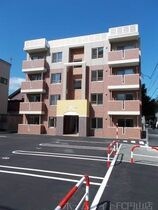 フォンテーヌ宮の森の外観