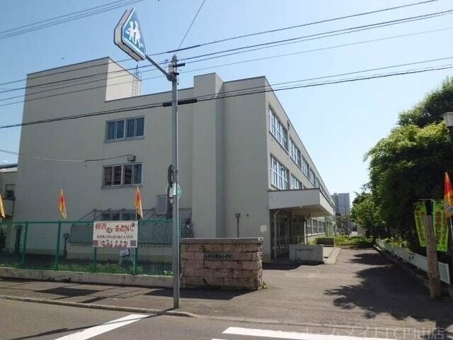 幌西小学校