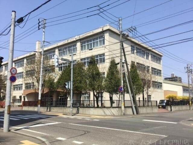 陵北中学校
