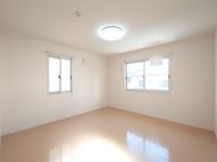 個人の部屋や寝室として使える洋室です
