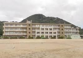 蔵王小学校