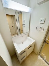 同建物内モデルルーム