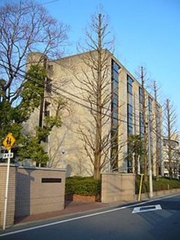 大阪芸術大学短期大学部図書館