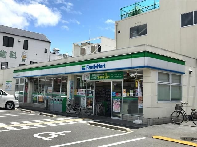 ファミリーマート今津中三丁目店
