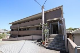 リーヴァ三日市の外観