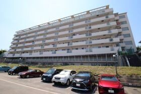グランパス富田林の外観