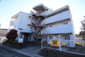サニーコート太子の外観