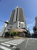 ローレルコート北野田の外観