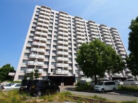 ビレッジハウス泉北栂タワーの外観