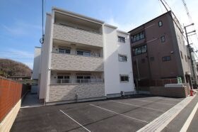 クリエオーレ菊水町の外観