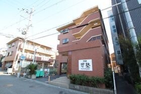 メゾンツインウィン二番館の外観