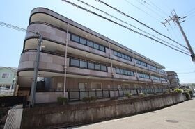 プレステージ三日市の外観