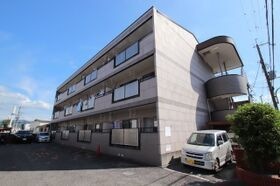 シャルム西之山の外観