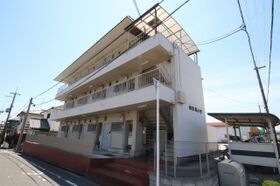 山本ハイツの外観