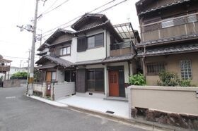 堺市東区引野町貸家の外観