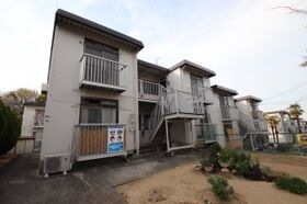 シャトードイワネE棟の外観