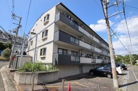 ウエストコート(西之山町)の外観