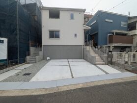 富田林市宮甲田町戸建の外観